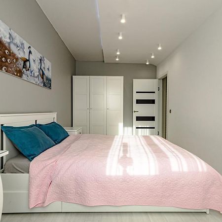 "7 Я-41" Apartment Астана Екстериор снимка