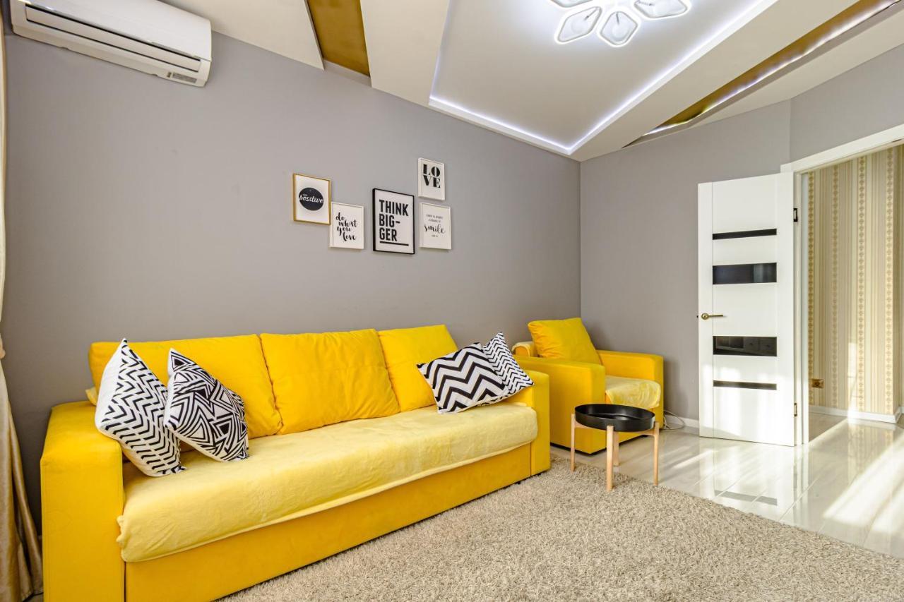 "7 Я-41" Apartment Астана Екстериор снимка