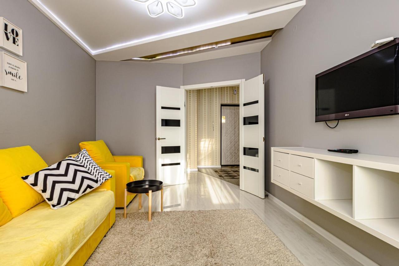 "7 Я-41" Apartment Астана Екстериор снимка