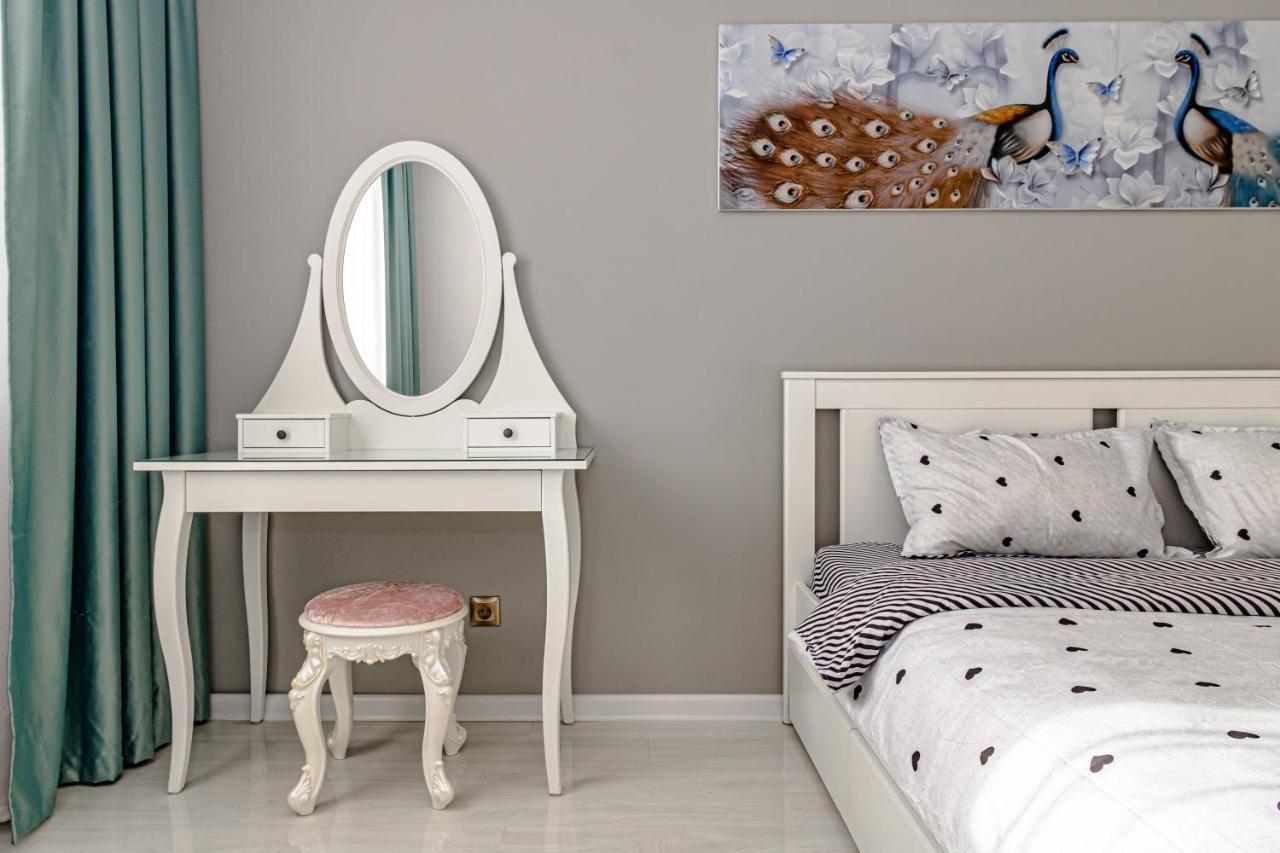 "7 Я-41" Apartment Астана Екстериор снимка