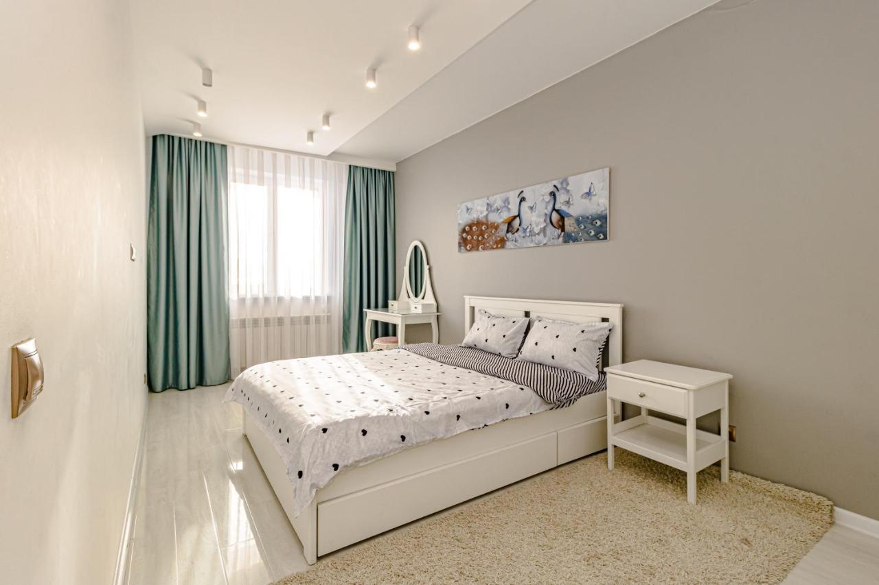 "7 Я-41" Apartment Астана Екстериор снимка